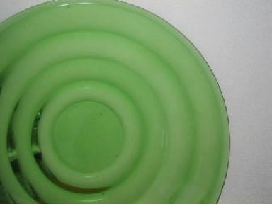 アンティークグリーン