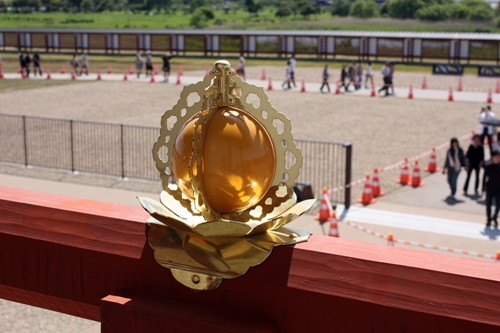 2010.5