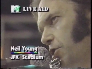 45 NEIL YOUNG LIVE AID.JPG