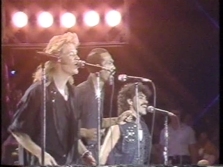 59 HALL & OATES LIVE AID part2.JPG