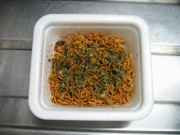 ソースやきそば　中太麺３