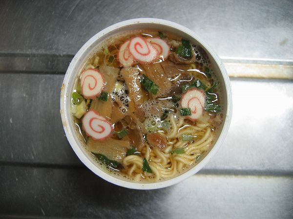 懐かしの中華そば　あっさり醤油味スープ３