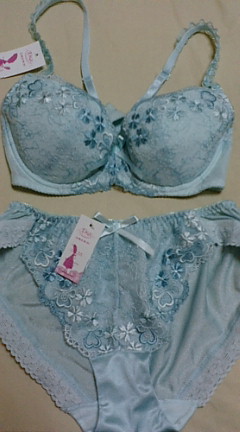 グリーン花ブラ