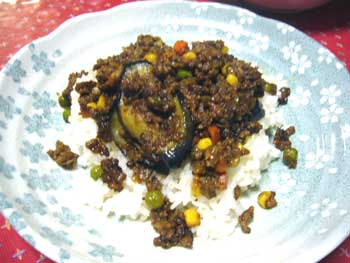 茄子入りドライカレー