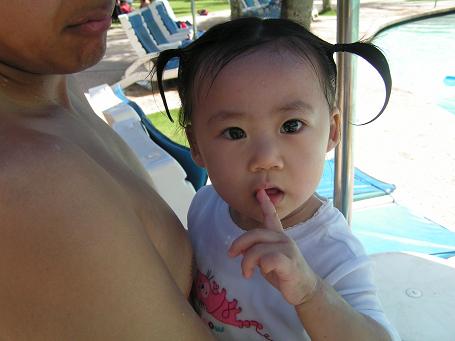 ホテルのプール１