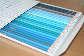 ５００色の青