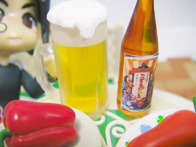 瓶とジョッキの量が合ってない！！