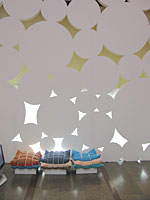 カラフルなクッション