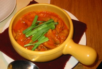 モツ　トマトソース