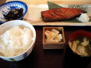 日替わり定食750円（鯖みりん干し）
