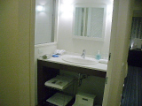 ホテルユニバーサルポート：バスルーム1