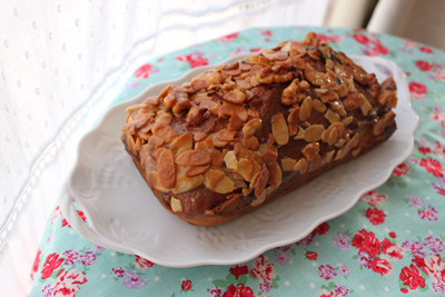 ヌガーバターケーキ