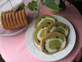 抹茶小豆ロール