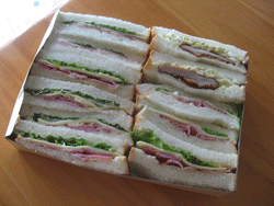 ミルクパンでサンドイッチ