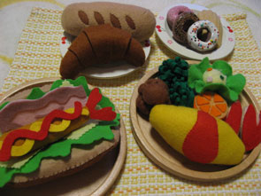 フェルトおままごと