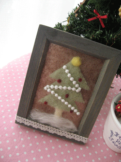 羊毛フェルトのツリー