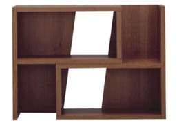 斜めカットデザインがついたブラウン色のフラップ式オープンラック型収納家具(2段）　（画像中）