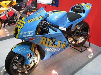 SUZUKI  GSV-R.JPG