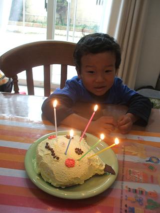 手作りケーキ　ピカチュー