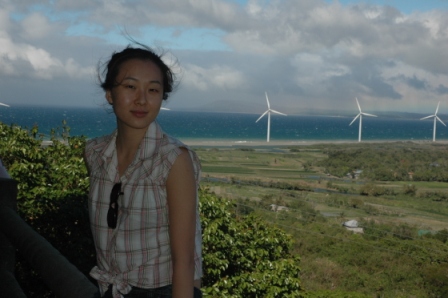 風車の前で、、韓国人は一人で撮るのが好きです笑
