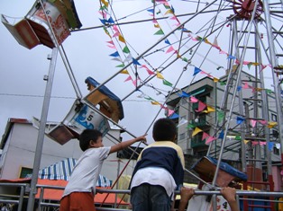 地元の子供たち