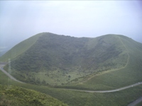 寒風山　火口