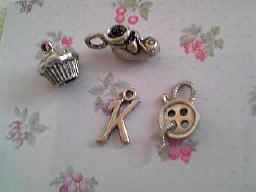 チャームいろいろ