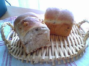 焼きたてくるみパン