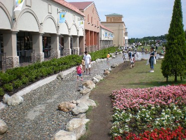 outlet3.jpg