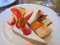 デザートビュッフェ