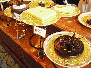デザートビュッフェ