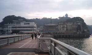 江ノ島への道.jpg