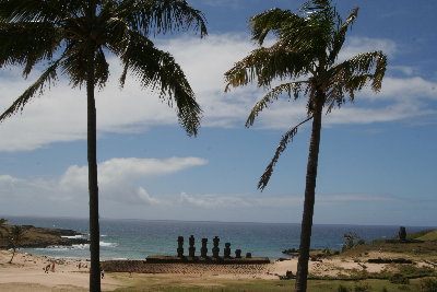 e-beach moai.jpg