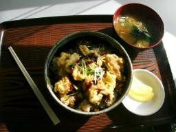 マグロ天丼