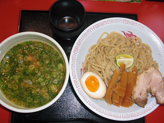 北の漁師の秋鮭ゴロゴロつけ麺