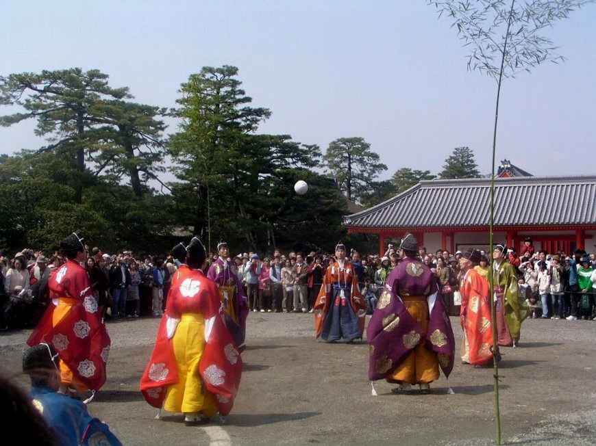 京都御所の蹴鞠２