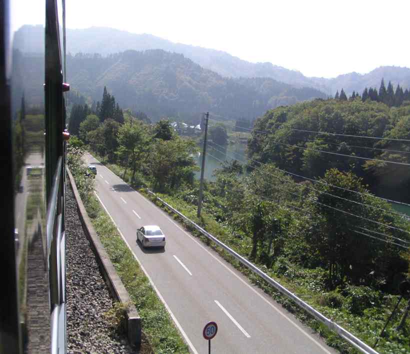 風っこ会津只見　川も国道もいっしょ♪