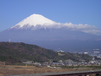 富士川ＳＡから見える　富士山2