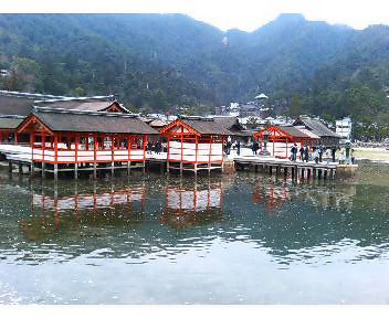 厳島神社