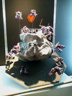 ガンダムと12機のリック・ドム