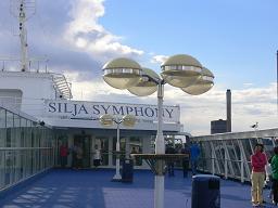 SiljaLine Symphony Rooftop deck.JPG