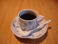 庭のホテル朝食コーヒー