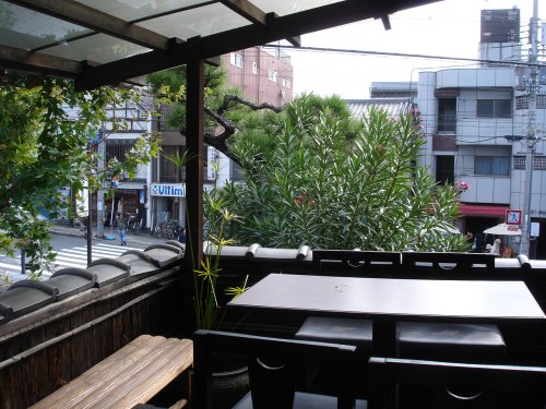 七條甘春堂・テラス