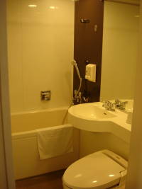 コンフォート富山駅前バス