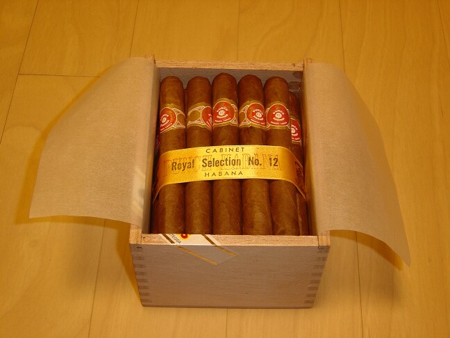 Punch Royal Seleccion No.12-080119-2