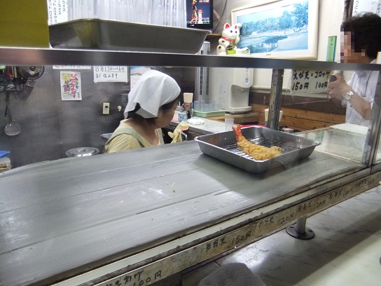 大和屋＠中延の天ぷらケース