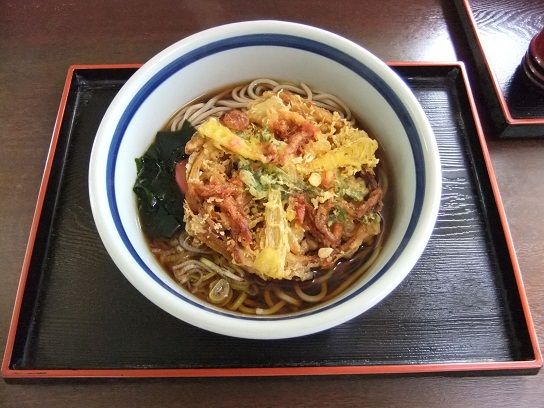 加賀１丁目・めん一のそば＋かき揚げ