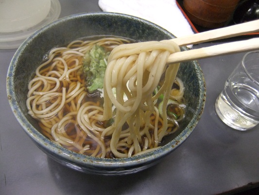 とんぼ@豊洲の春菊天そば2