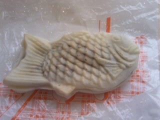 ポッポのたいやき屋さん@アリオ西新井の白いたい焼き1