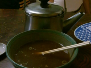 梅田４丁目・角萬のそば湯